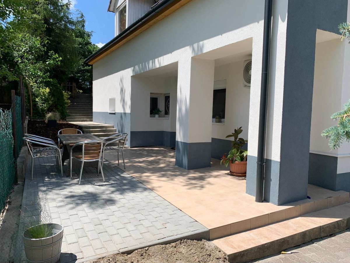 Borsi Apartman Balatonalmádi المظهر الخارجي الصورة