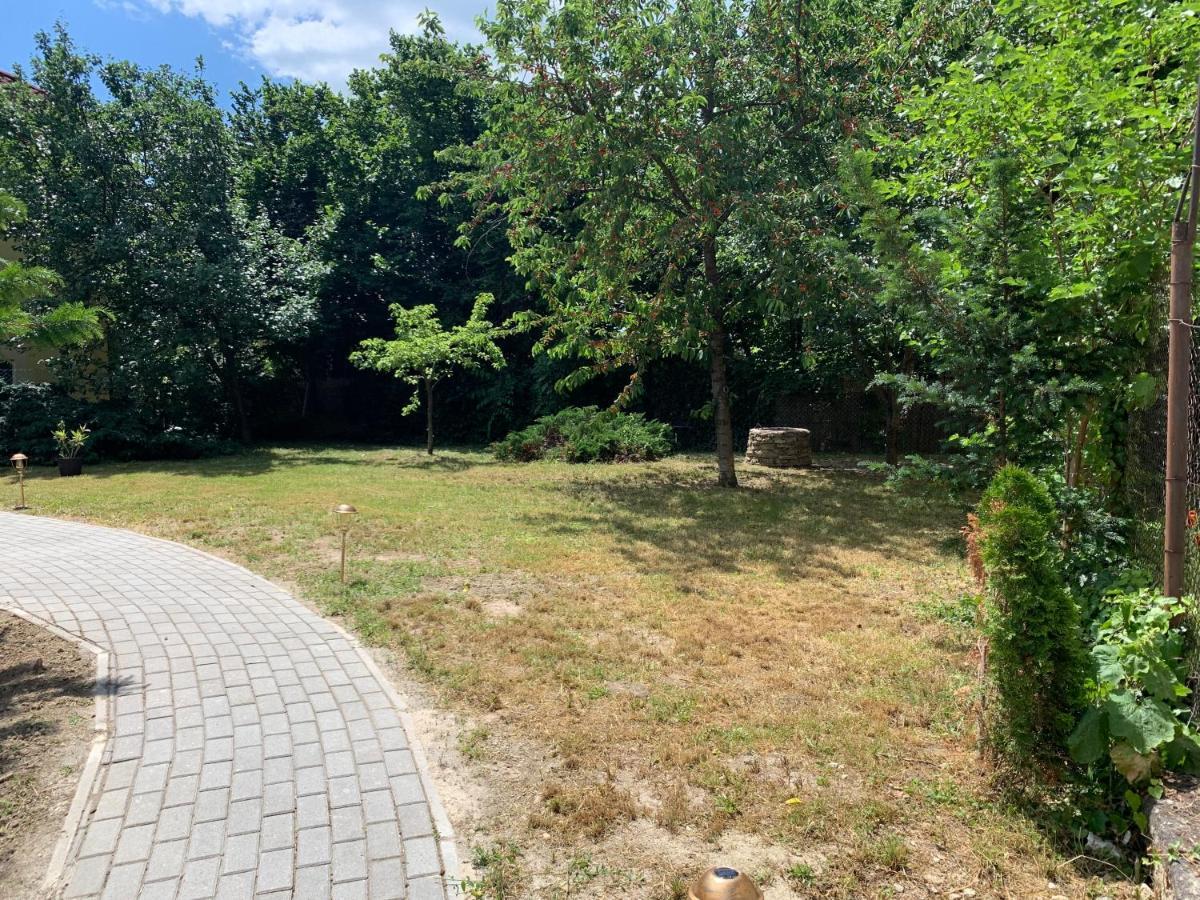 Borsi Apartman Balatonalmádi المظهر الخارجي الصورة
