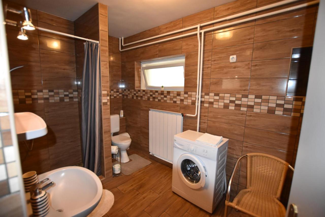 Borsi Apartman Balatonalmádi المظهر الخارجي الصورة